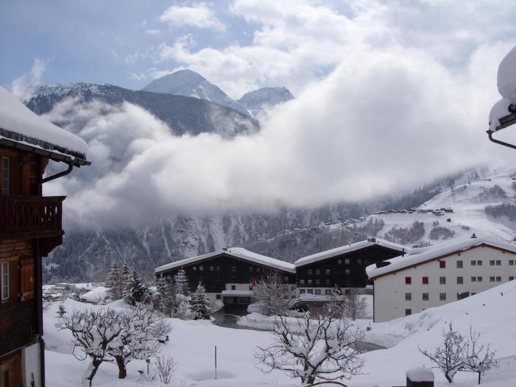 Hotel Pez Ault Disentis Extérieur photo